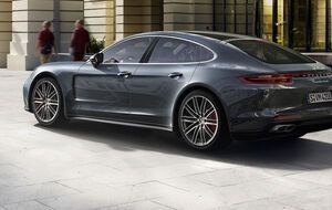 Москвич оценил потерю в 5,5 млн рублей