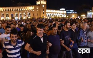 60 человек пострадали при разгоне демонстрации в Ереване