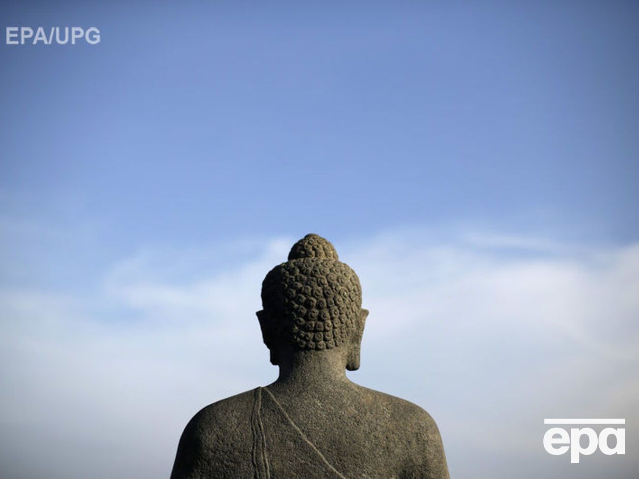 В Индонезии сожгли семь буддийских святилищ