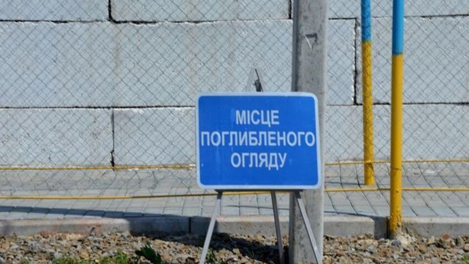 Военнослужащий собирался отвести бывшего заключенного к представителю контрразведки
