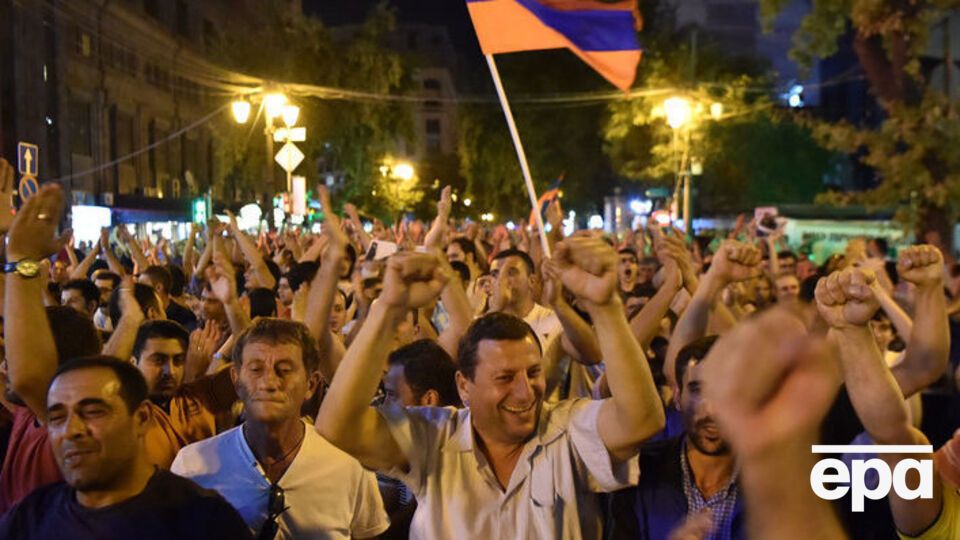 Ситуация в центре Еревана обострилась