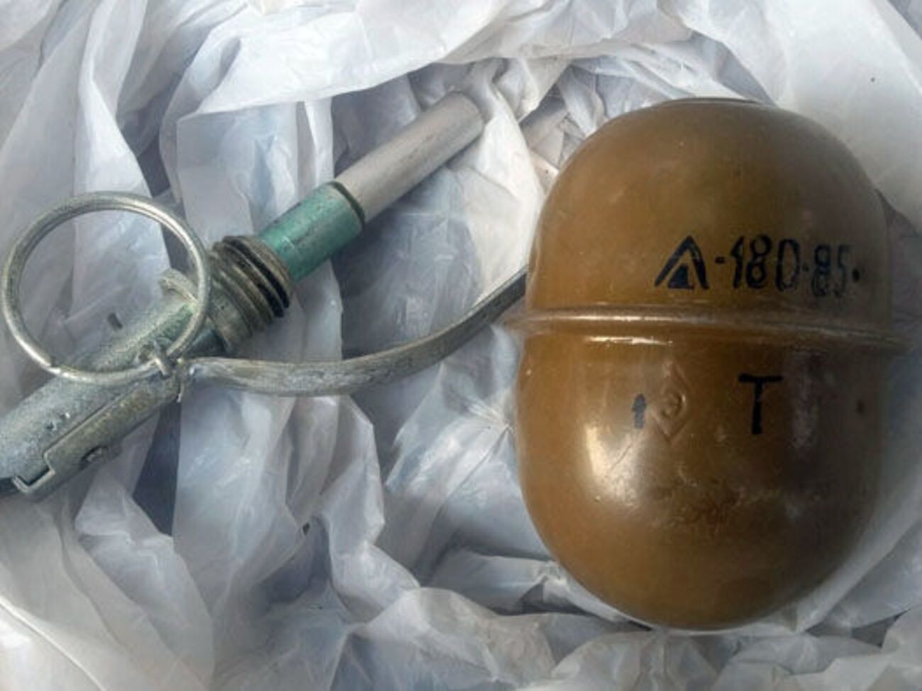 Граната была спрятана в носке