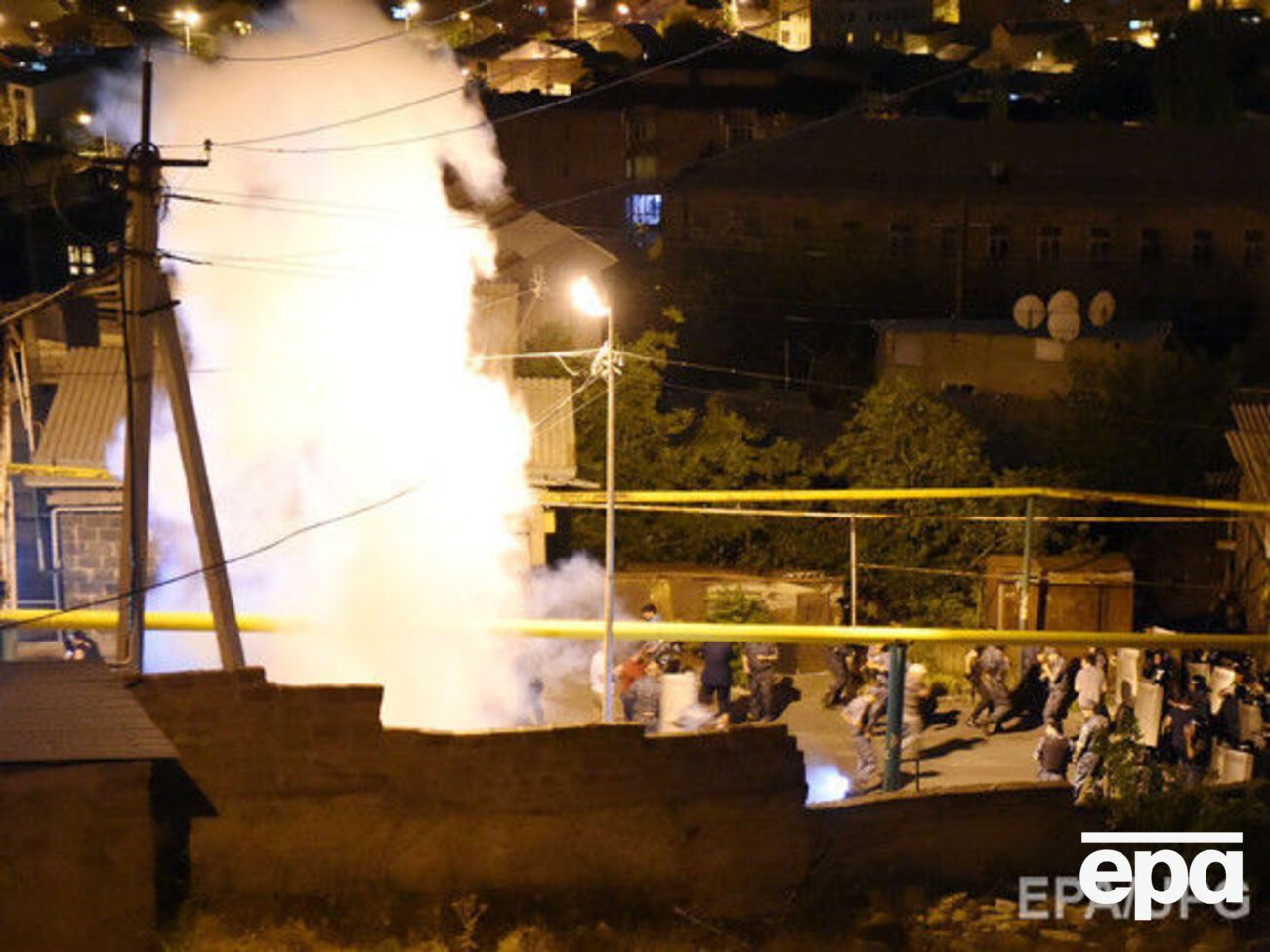 Захватчики полицейского управления потеряли одного человека раненым