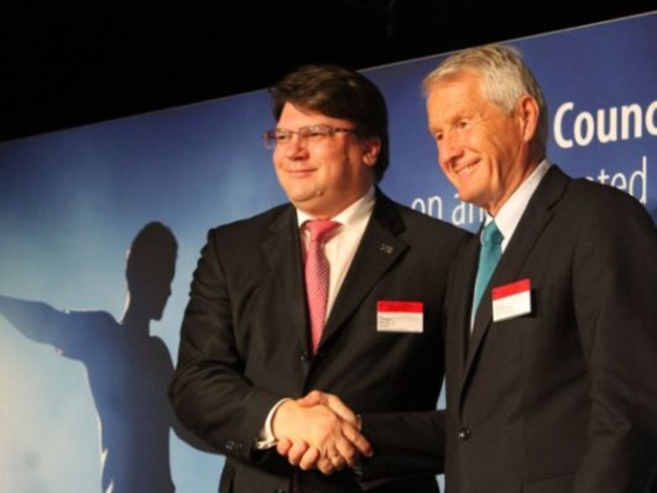 По словам Игоря Жданова (слева), подписание конвенции повысит международный престиж Украины