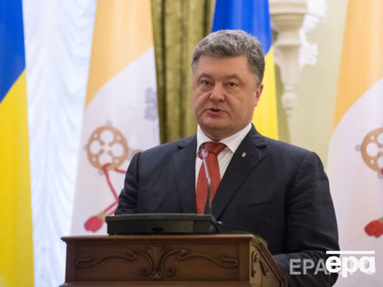 Порошенко подписал указ о государственном оборонном заказе с секретным приложением