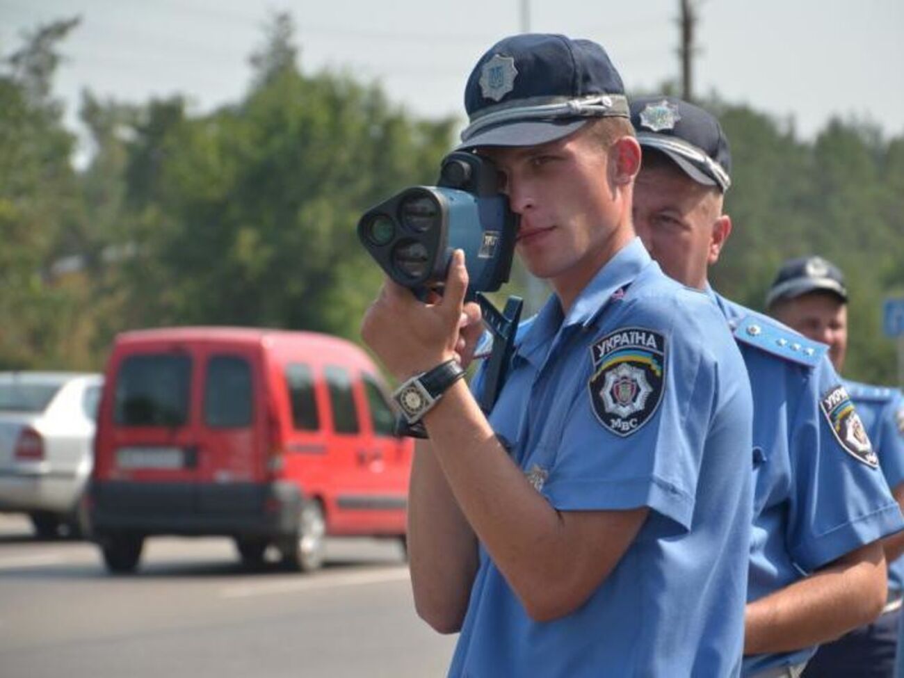 Вместо инспекторов ГАИ за порядком на дорогах будут следить стационарные камеры