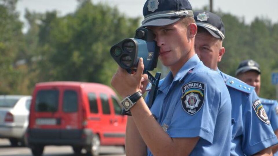 Вместо инспекторов ГАИ за порядком на дорогах будут следить стационарные камеры