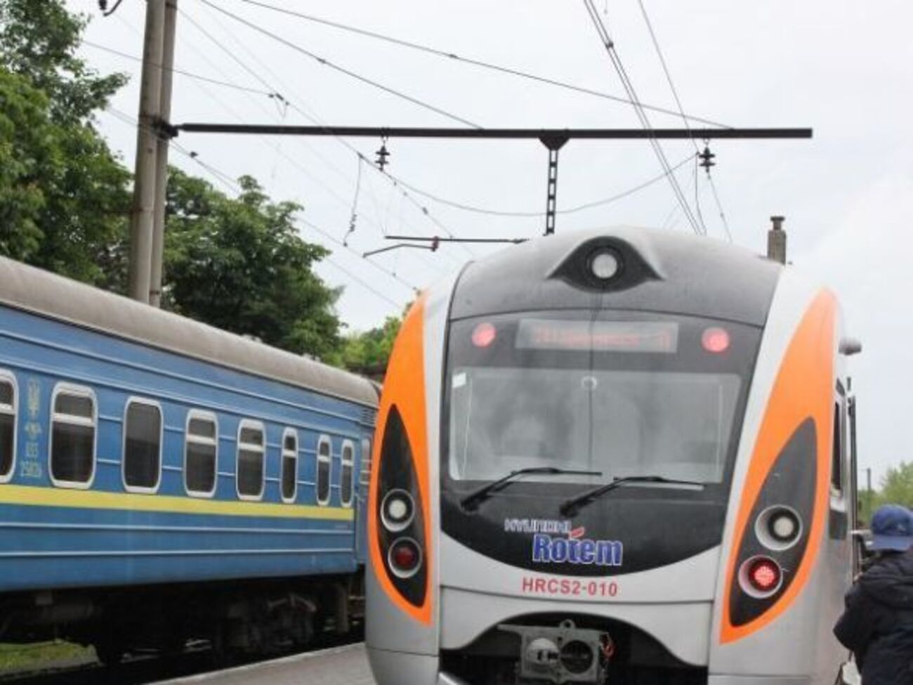 Поезд будет делать две остановки по дороге из Киева в Херсон