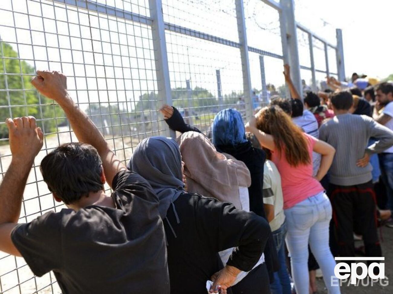 Венгры отказываются принимать установленное Брюсселем количество мигрантов