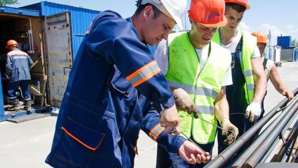 При задержках финансирования к строительству Керченского моста привлекли студентов