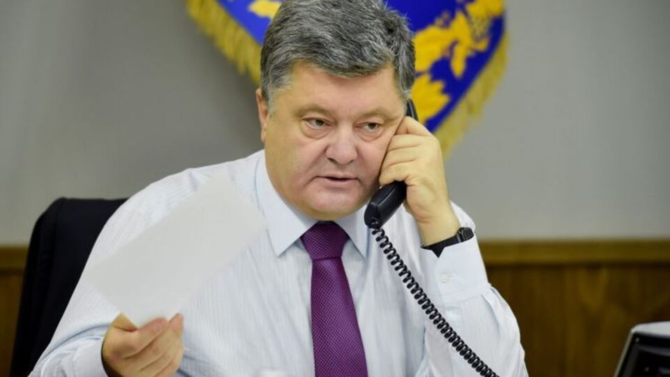 Порошенко провел телефонный разговор с Дудой