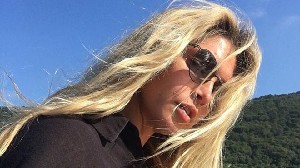 Брежнева: Дождь смывает все следы, посиди со мной и ты