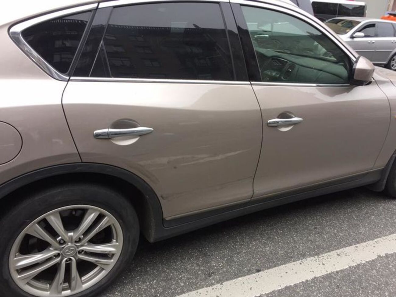 Нефьодов: Учитывая, что машина не новая, она должна стоять где-то во дворах на "отстое"