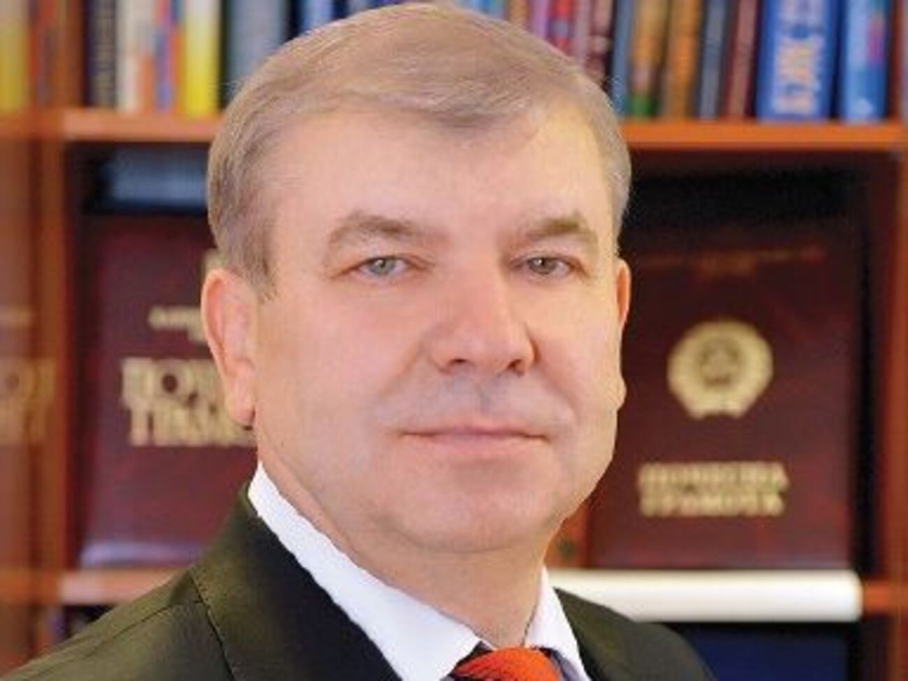 У Швеца во время обыска нашли налички на cумму около $200 тыс.,&nbsp;&euro;20 тыс. и около 1,5 млн грн