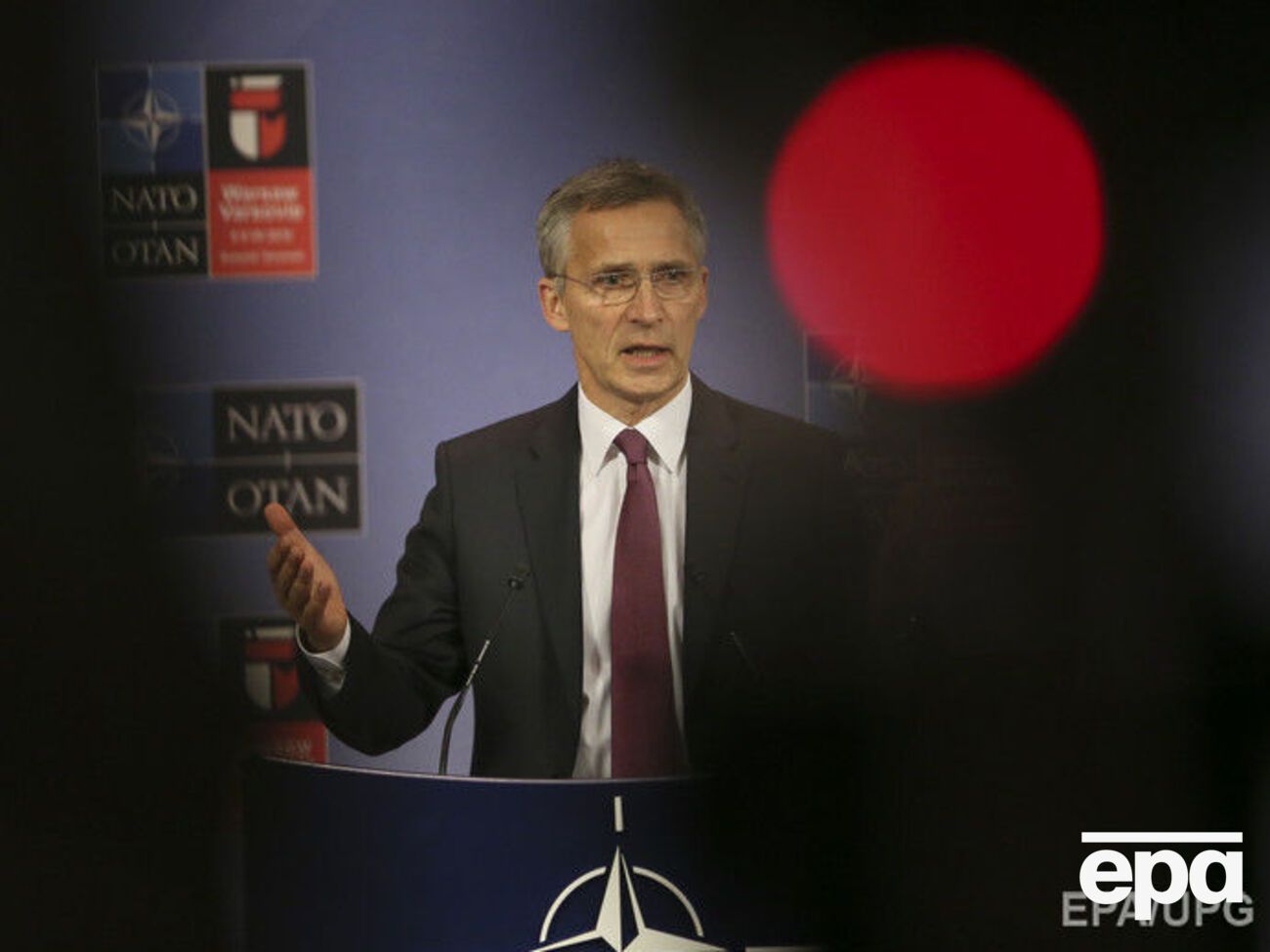 Столтенберг сообщил, что основной темой для обсуждения на заседании Совета Россия &ndash; НАТО будет Украина