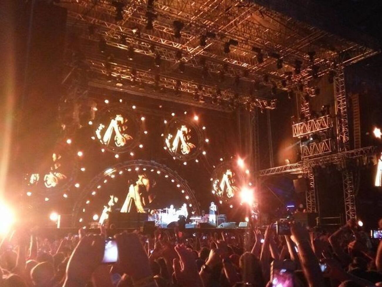 По мнению некоторых зрителей, звук на концерте RHCP был ужасным