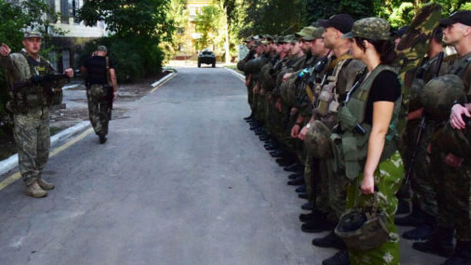 В Торецк прибыла полицейская группа из 40 человек