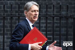 Хаммонд призвал сохранять санкции против России