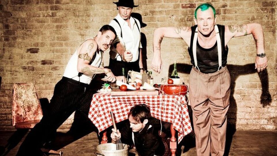 Организатор концерта RHCP в Киеве заявил, что во время выступления у группы что-то пошло не так