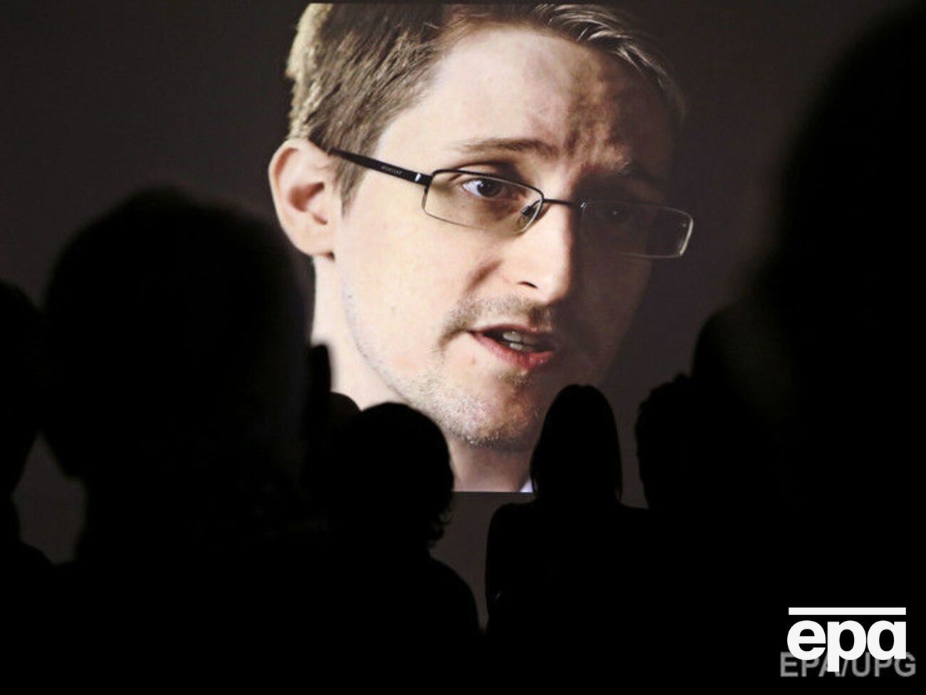 Сноуден продолжает выступать против "пакета Яровой"