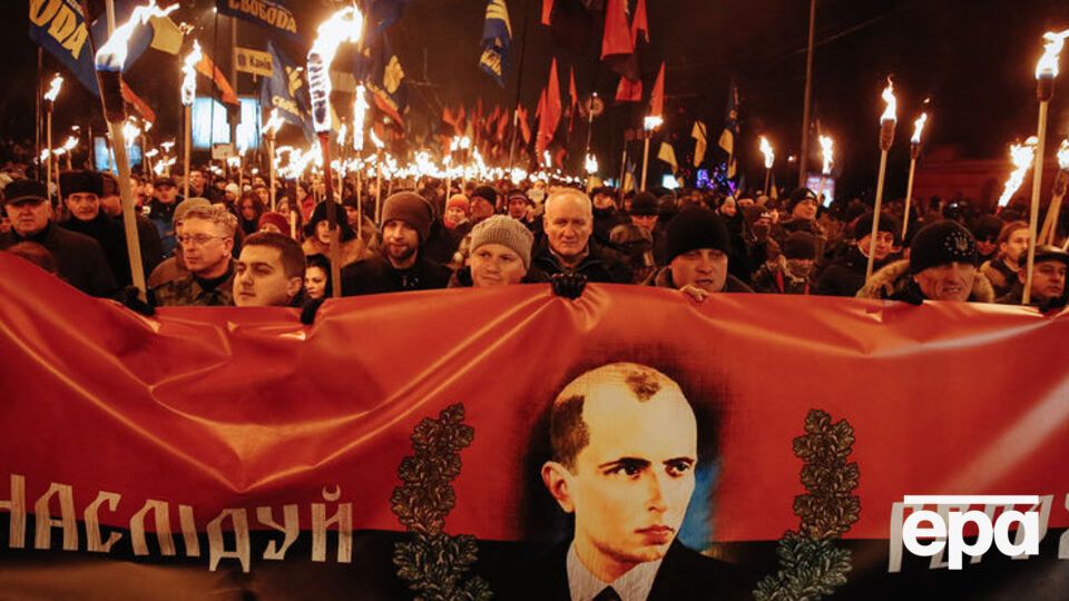 "Большинство украинцев на самом деле ничего не знают о Степане Бандере. По сегодняшний день нет объективной биографии этого человека: существуют или коммунистические пасквили, или националистические иконы"