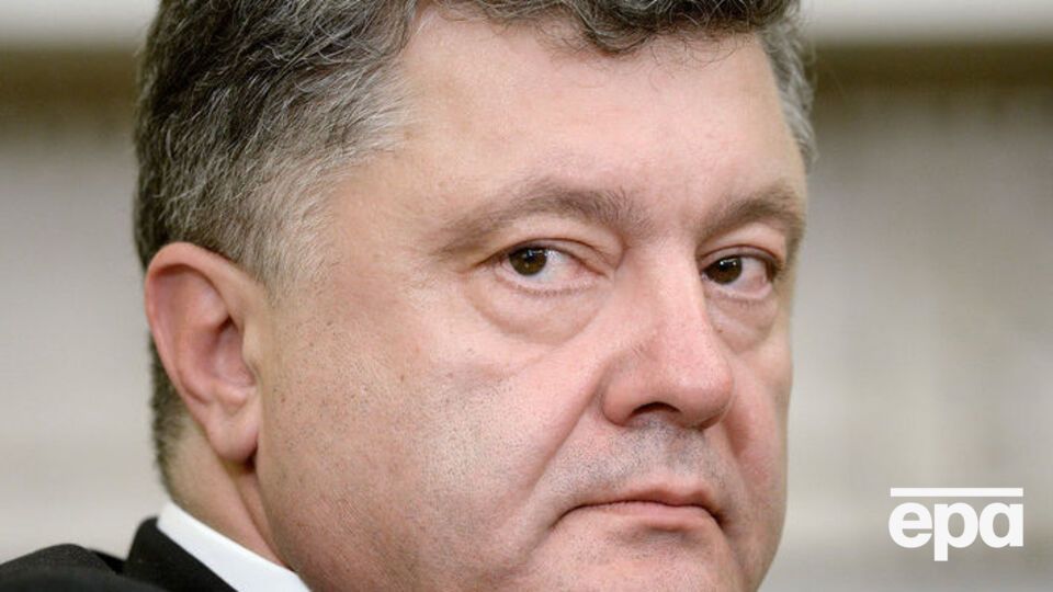 Порошенко призвал усилить давление на РФ