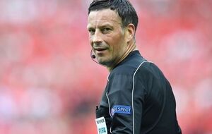 Клаттенбург работает на международных матчах с 2007 года