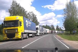 На российско-белорусской границе задерживают фуры с украинскими товарами