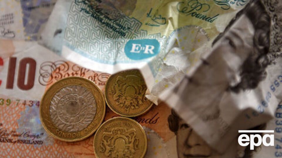 Фунт стал мировым рекордсменом по темпам падения среди мировых валют