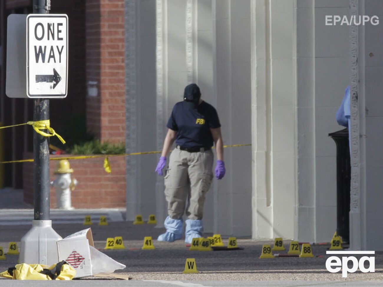 Расследование массового убийства полицейских в Далласе продолжается