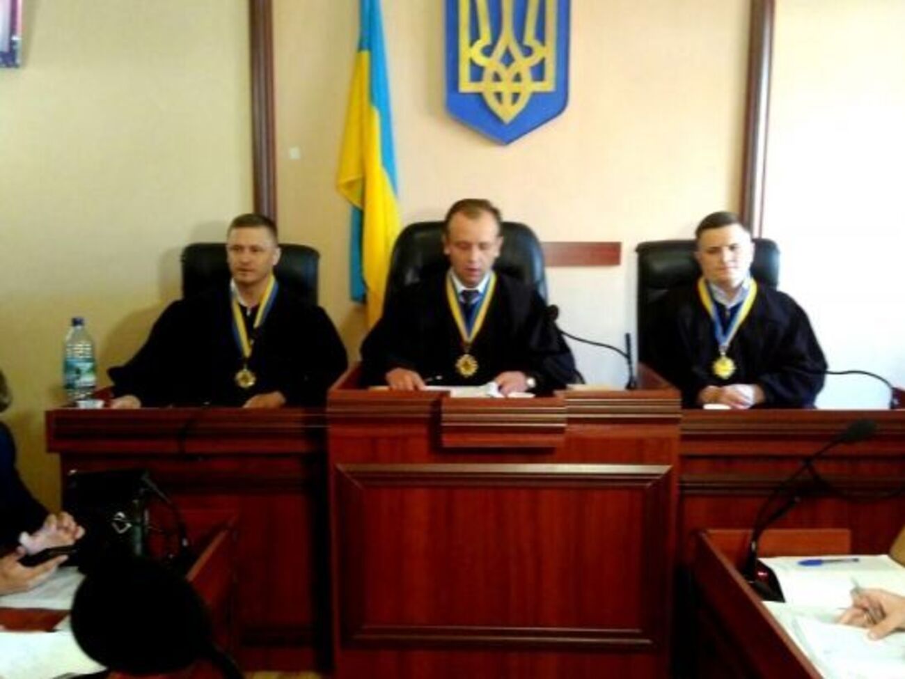 Суд продлил "мукачевским стрелкам" срок содержания под стражей