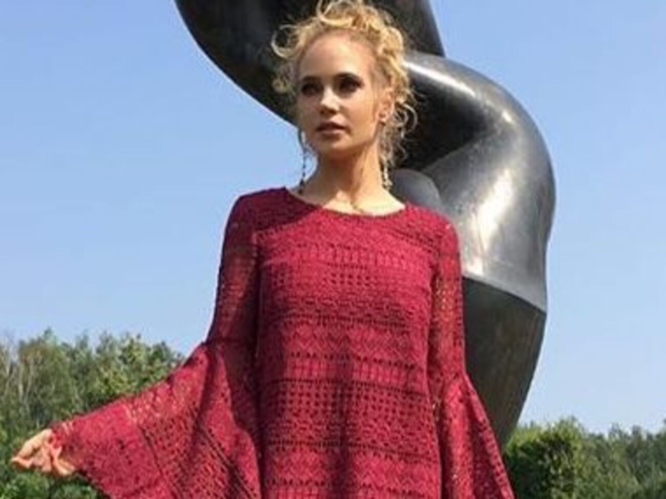 В Instagram оценили грудь Глюк'оZы