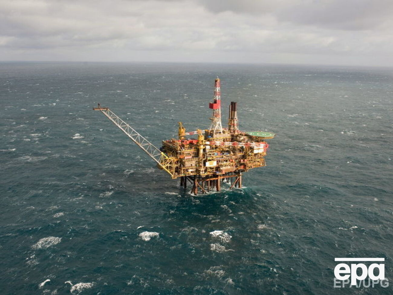 В понедельник утром нефть дорожает