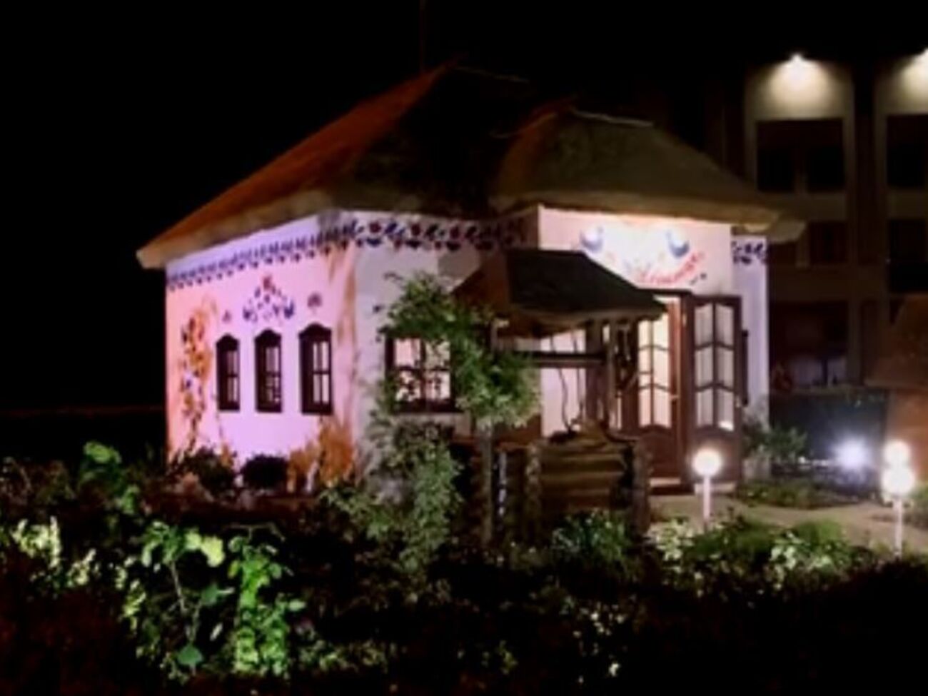 В Одессе построили специальную "хатынку&nbsp;бракосочетаний" для экстренных бракосочетаний