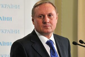 Ефремов с шести утра находится в боксах Печерского суда в ожидании заседания, сообщили в ГПУ