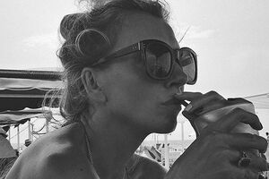 Подруга Бондарчук показала ее снимок с молодым человеком