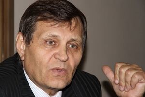 Владимир Ландик: Я обескуражен вниманием общества к Ефремову – предателю, мелкой сошке и гниде, продавшей родину!