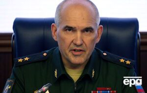 Начальник главного оперативного управления Генштаба РФ Рудской: На борту находились три члена экипажа и два офицера российского Центра по примирению враждующих сторон в Сирии. По предварительным данным все они погибли