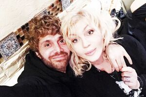 Ахмадов поделился личным снимком с Билык