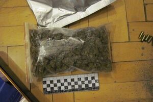 У киевлянина нашли пакет с наркотиками