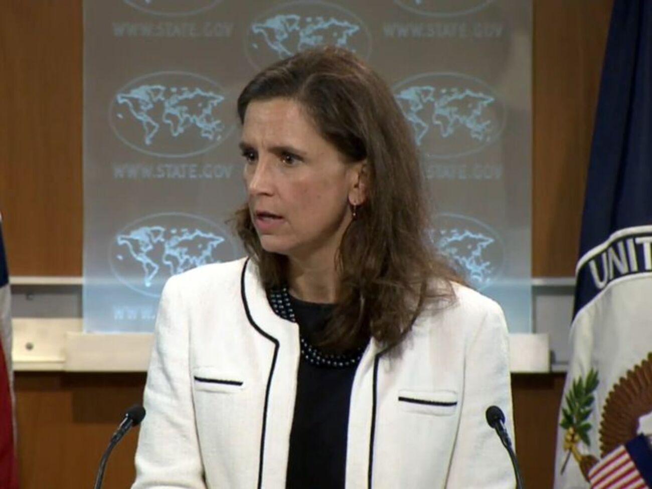 Элизабет Трюдо:&nbsp;Крым &ndash; это Украина. Вопросы о том, что происходит в Крыму, надо адресовывать правительству Украины