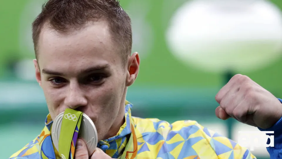 Серебро Верняева подняло Украину в медальном зачете