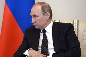 Путин "в свойственной ему агрессивной манере" обвинил Украину в том, что она ведет опасную игру, пишет Уокер