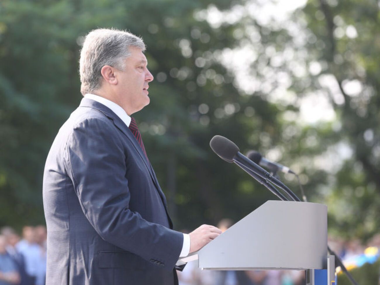 Порошенко: Другой даты я не рассматриваю и слышать не хочу о переносе! И прошу не верить слухам и домыслам