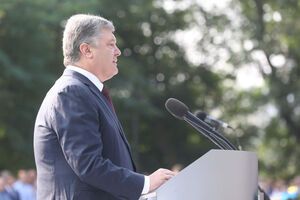 Порошенко: Другой даты я не рассматриваю и слышать не хочу о переносе! И прошу не верить слухам и домыслам
