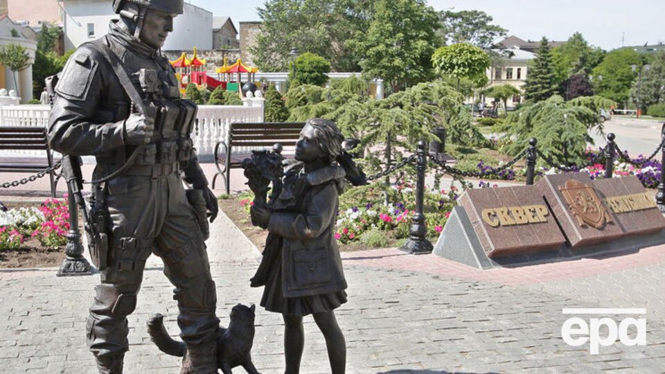 Балаба: По слухам, из российской воинской части в Крыму сбежали в большом количестве переприсягнувшие местные