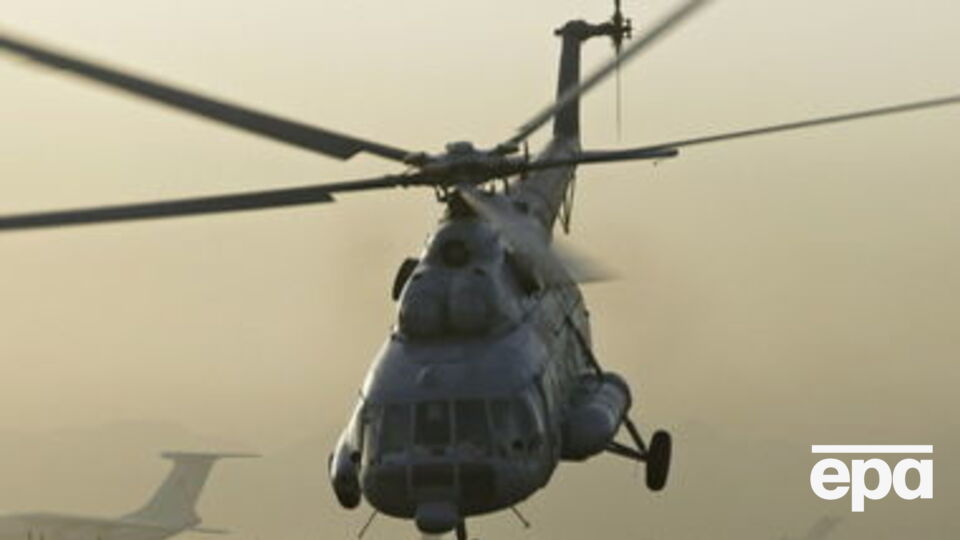 РФ активно использует вблизи админграницы с Крымом вертолеты и беспилотники, заявили украинские пограничники