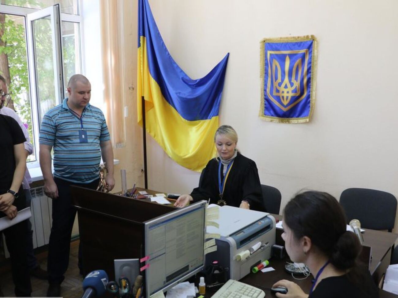 Суд запретил акции ЛГБТ-сообщества и "Автомайдана", которые должны были пройти в один день