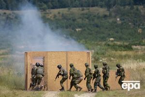 Перестрелку в Армянске устроили российские десантники, сообщил агентству "Интерфакс-Украина" источник в силовых структурах