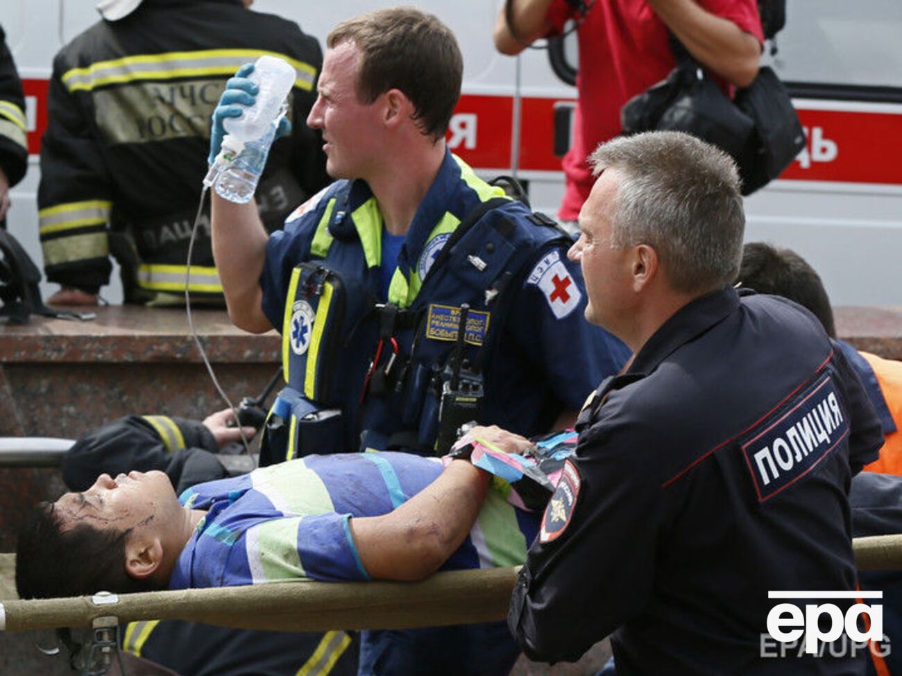 По предварительным данным, в результате ДТП погибли четыре человека